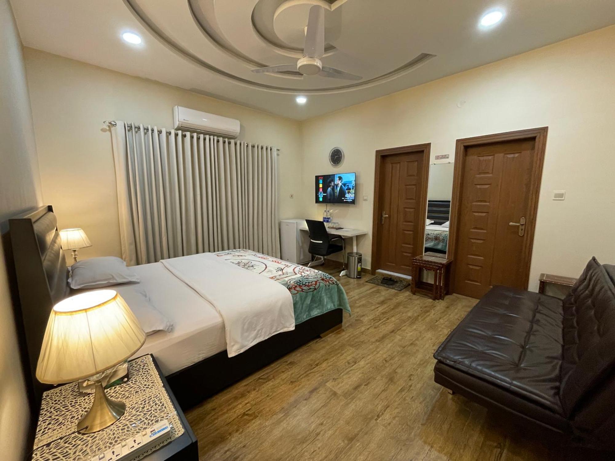 Alpha Guest House Rawalpindi Extérieur photo