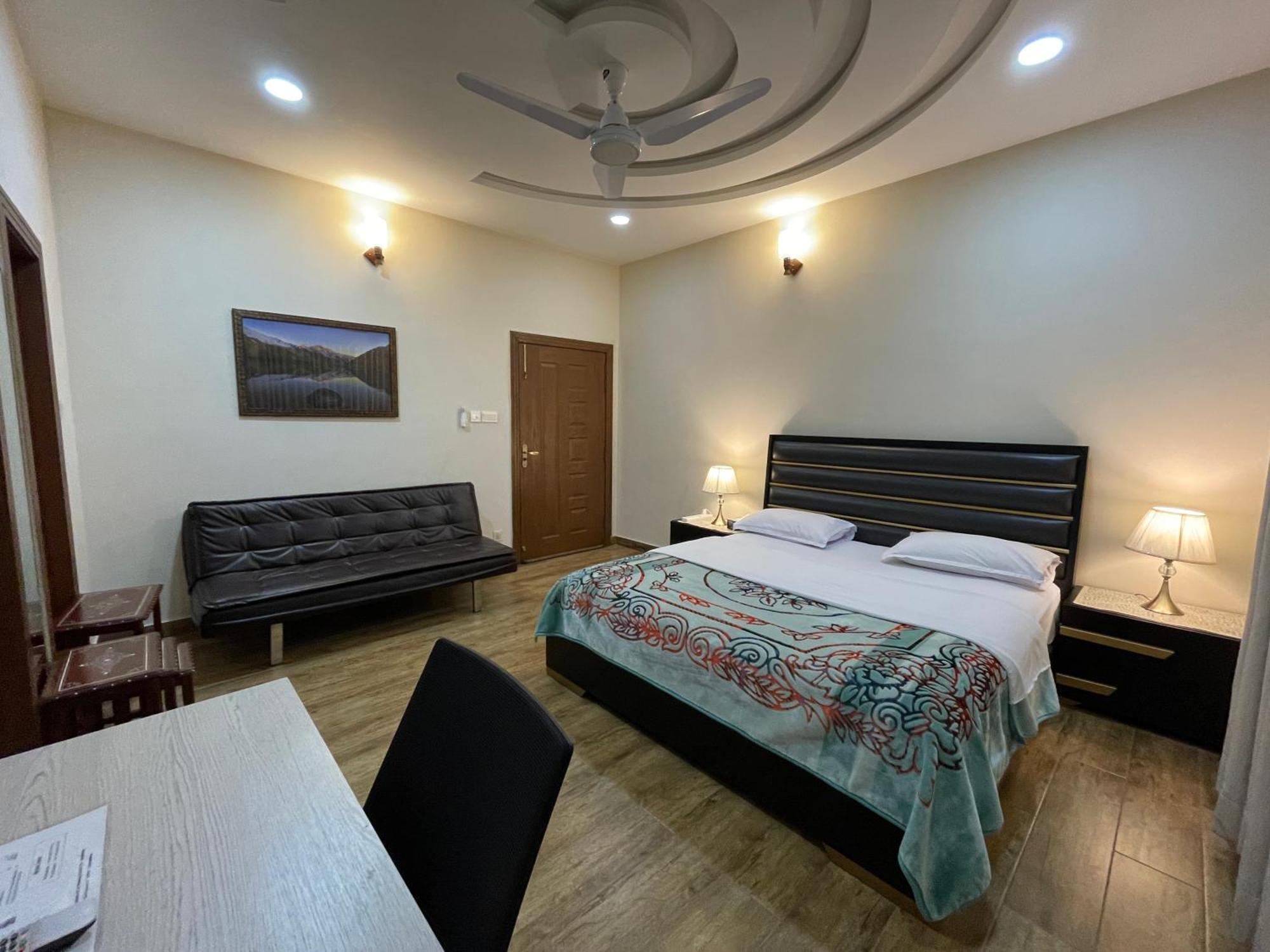 Alpha Guest House Rawalpindi Extérieur photo