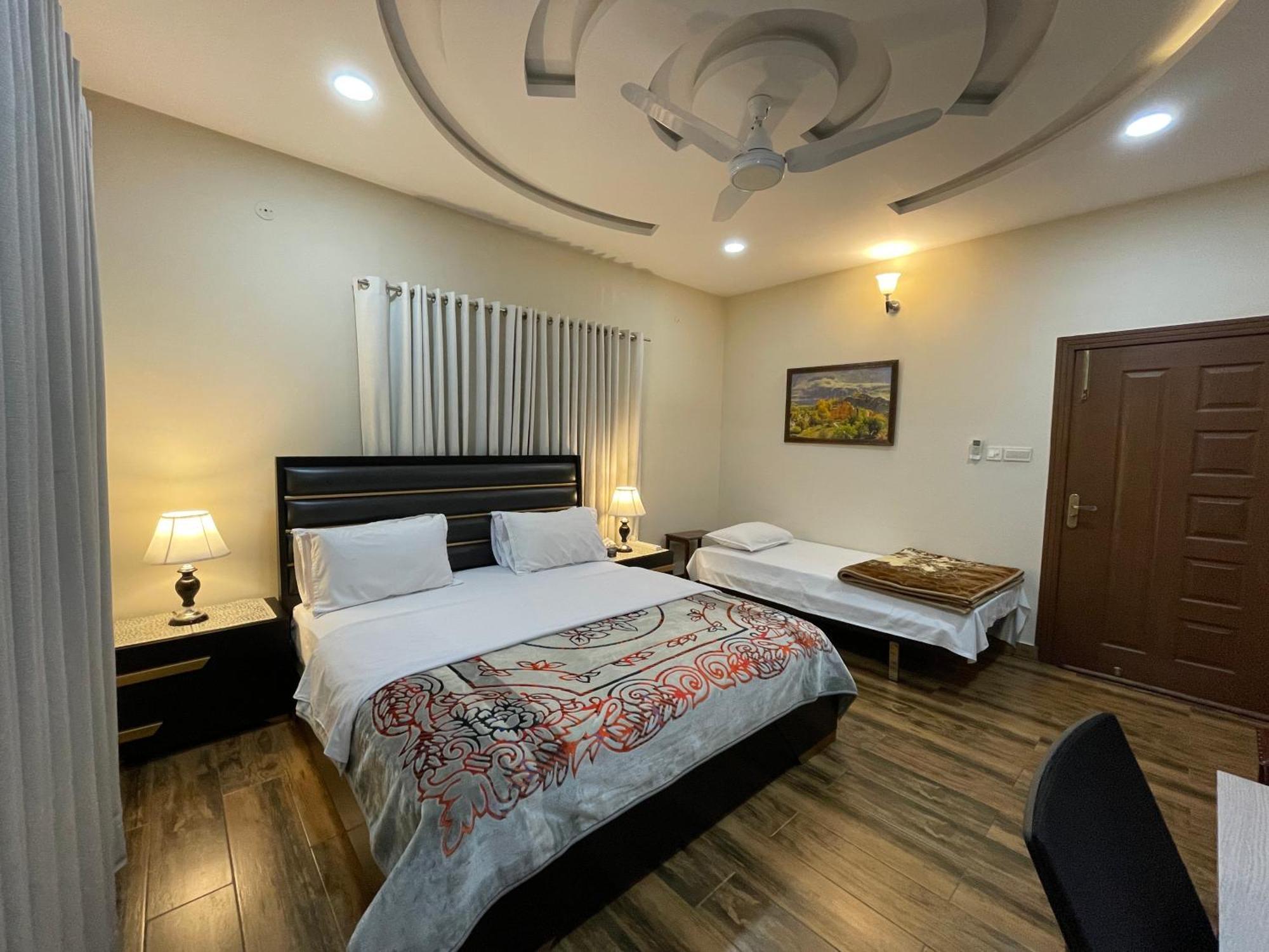 Alpha Guest House Rawalpindi Extérieur photo