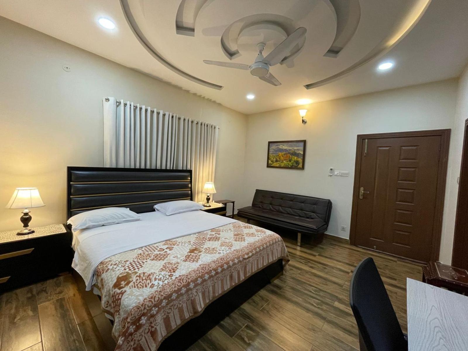Alpha Guest House Rawalpindi Extérieur photo