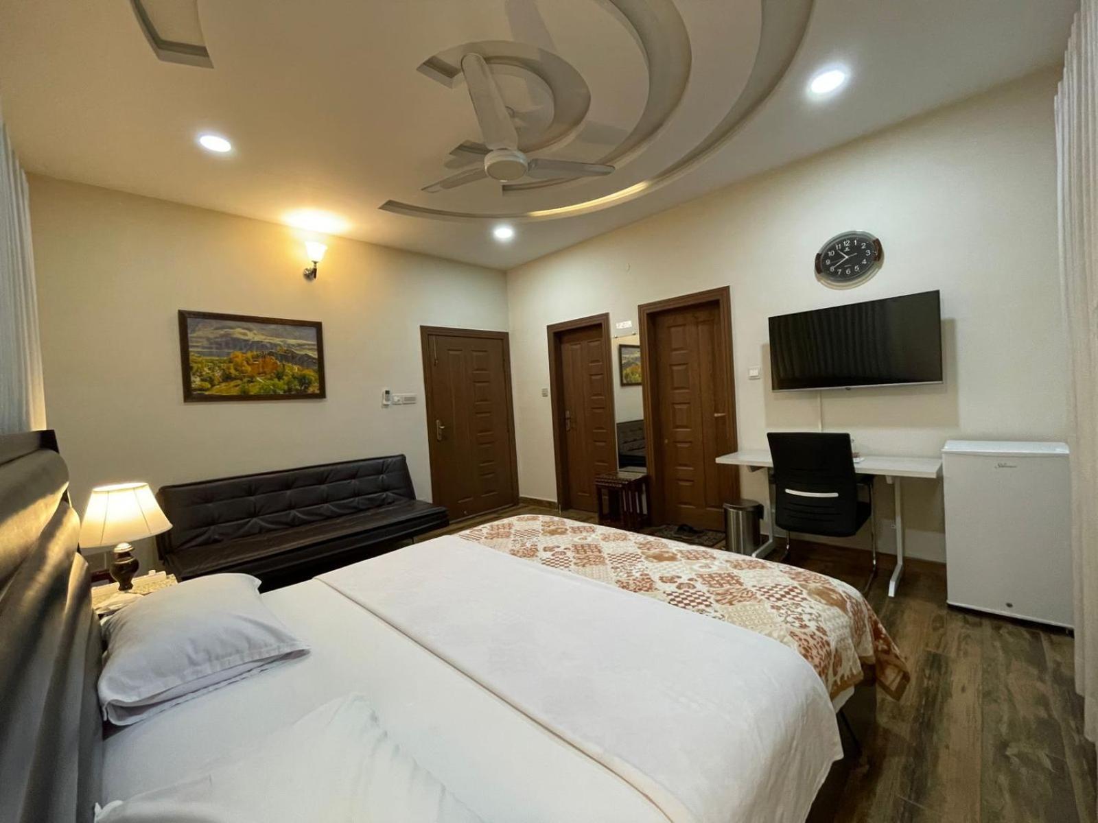 Alpha Guest House Rawalpindi Extérieur photo