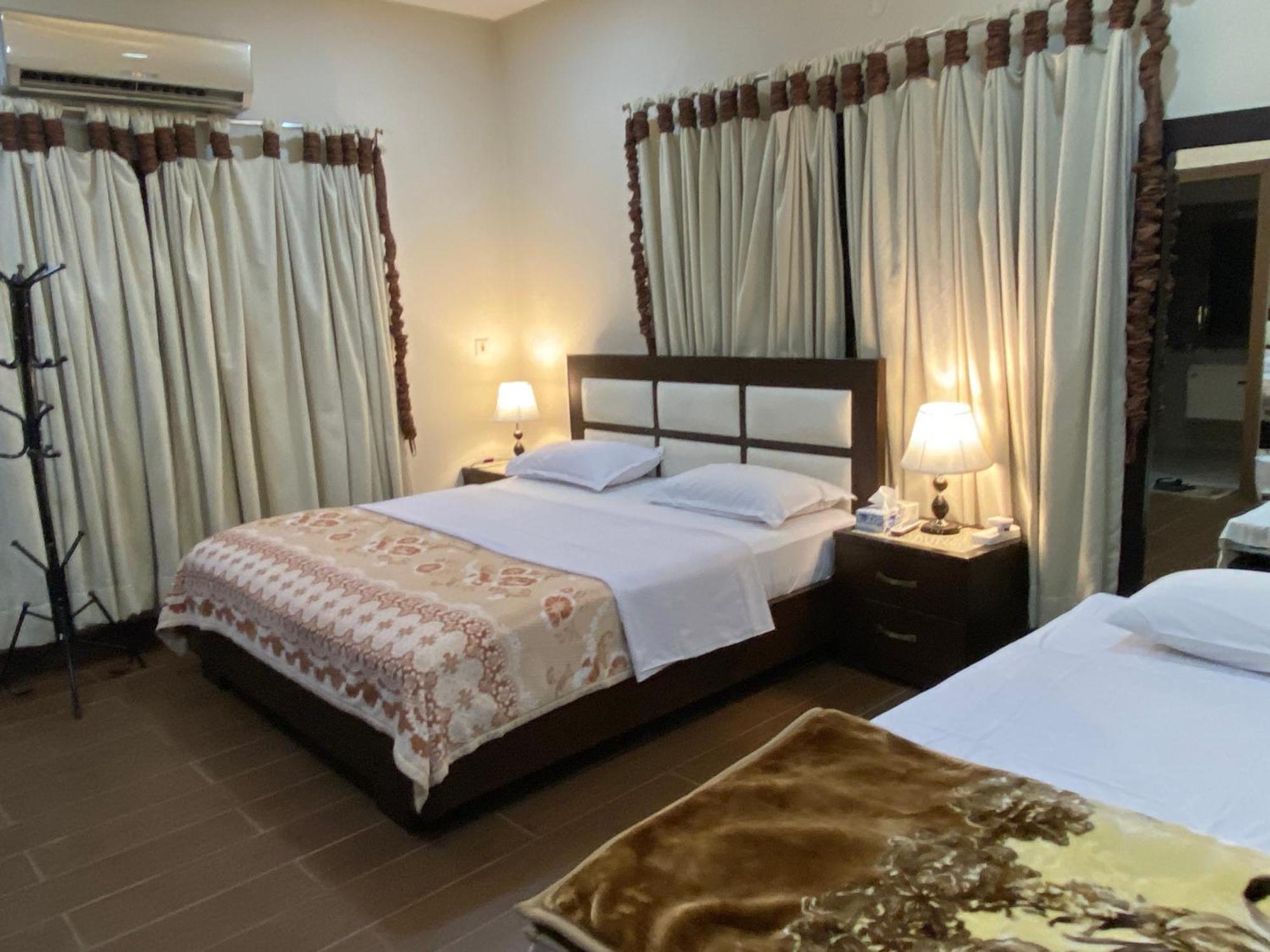 Alpha Guest House Rawalpindi Extérieur photo